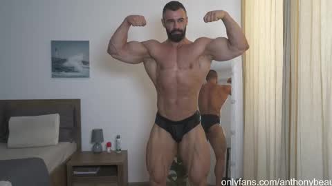 Snapshot of anthony_beau_ chatting on 28, 9, 2025 anthony beau online show from 28, 9, 2025