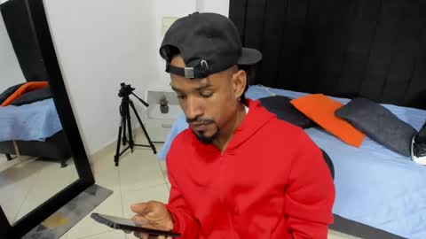 Snapshot of anthoy_wayans chatting on 7, 10, 2025       online show from 7, 10, 2025