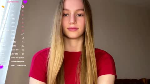 Snapshot of antionettepulgarin chatting on 9, 5, 2026 Viktoria online show from 9, 5, 2026