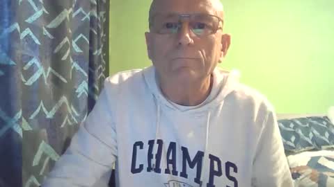 Snapshot of antmatt2025 chatting on 4, 11, 2025 antmatt2025 online show from 4, 11, 2025