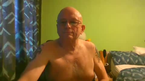 Snapshot of antmatt2025 chatting on 7, 1, 2026 antmatt2025 online show from 7, 1, 2026