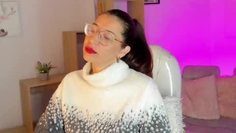 Antonella online show from 15, 9, 2025