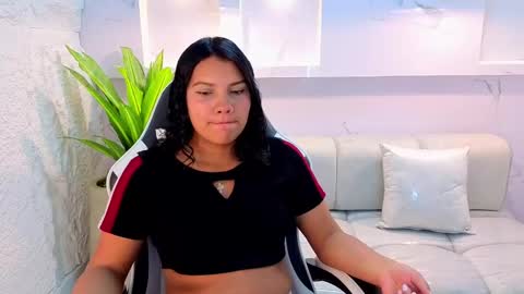 Snapshot of antonela_tp chatting on 19, 9, 2025 Antonela online show from 19, 9, 2025