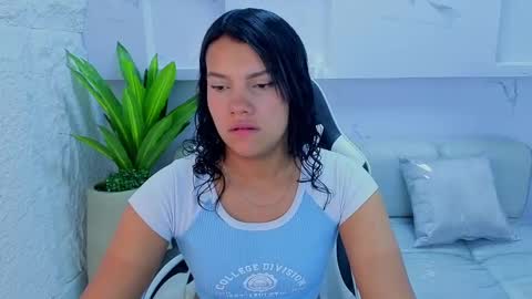 Snapshot of antonela_tp chatting on 24, 9, 2025 Antonela online show from 24, 9, 2025
