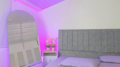 Snapshot of antonella01_cf chatting on 3, 10, 2025 antonella online show from 3, 10, 2025