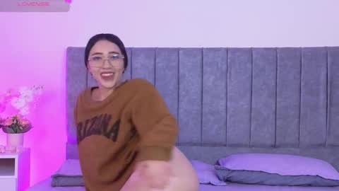 Snapshot of antonella01_cf chatting on 25, 10, 2025 antonella online show from 25, 10, 2025