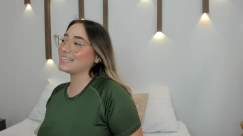 Snapshot of antonella_cutie_ chatting on 31, 1, 2025 A N T O N E L L A online show from 31, 1, 2025