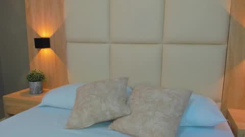 Snapshot of antonella_cutie_ chatting on 29, 11, 2025 A N T O N E L L A online show from 29, 11, 2025