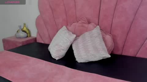 antonella_foxxxx online show from 18, 4, 2026