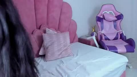 antonella_foxxxx online show from 23, 6, 2026
