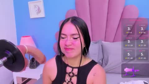 Snapshot of antonella_guzman_ chatting on 17, 1, 2026 Antonella online show from 17, 1, 2026