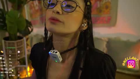 Snapshot of antonella_maitt chatting on 8, 11, 2025 Nell. online show from 8, 11, 2025