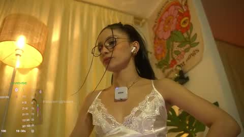 Snapshot of antonella_maitt chatting on 14, 12, 2025 Nell. online show from 14, 12, 2025