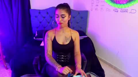 Antonella online show from 5, 2, 2025