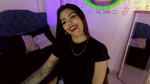 Antonella online show from 9, 10, 2025