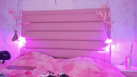 Antonella Rossi online show from 8, 11, 2025