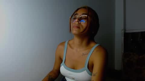 Snapshot of antonellaandnoah chatting on 27, 2, 2025 AntonellaAndNoah online show from 27, 2, 2025