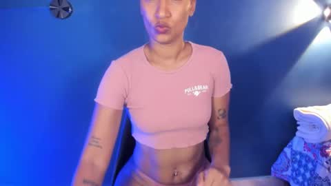 Snapshot of antonellaparker chatting on 28, 9, 2025 Sarah online show from 28, 9, 2025