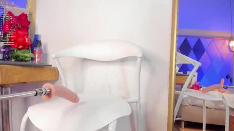 Antonella Russel online show from 17, 11, 2025