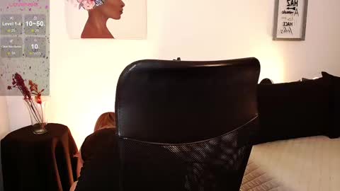 Snapshot of antoniavillamizar chatting on 19, 2, 2025 Anto online show from 19, 2, 2025