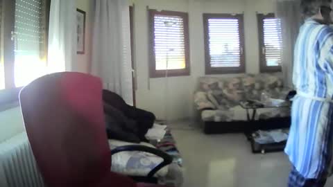 Antonio online show from 6, 2, 2025