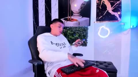 brendan and stiiven online show from 4, 12, 2024