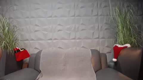 Snapshot of antoniovalentinidiamond chatting on 4, 12, 2024 HI My name is Antonio online show from 4, 12, 2024