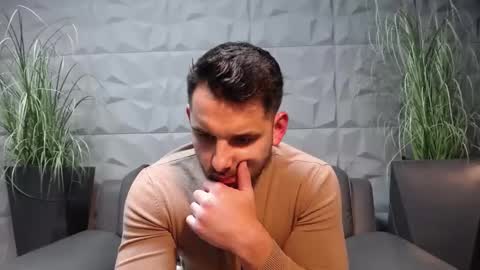 Snapshot of antoniovalentinidiamond chatting on 5, 1, 2025 HI My name is Antonio online show from 5, 1, 2025