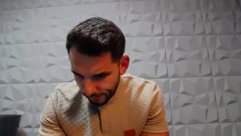 Snapshot of antoniovalentinidiamond chatting on 15, 9, 2025 HI My name is Antonio online show from 15, 9, 2025