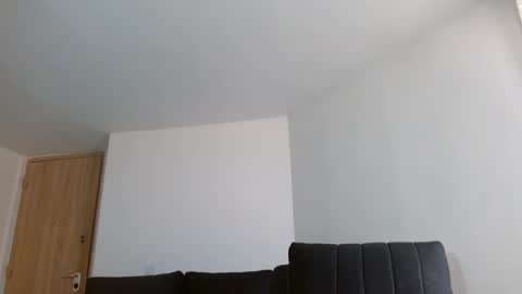 antonnella online show from 10, 3, 2025