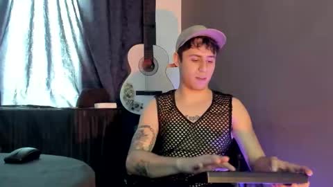 antonnello_ online show from 5, 12, 2025