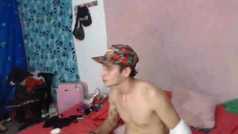 Snapshot of antony_2024 chatting on 25, 12, 2024 karol y antony online show from 25, 12, 2024