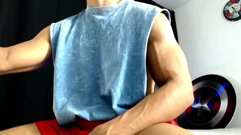 Instagram miguelangel1802  online show from 30, 11, 2025