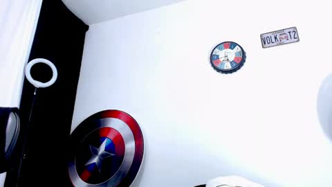 Instagram miguelangel1802  online show from 29, 5, 2026