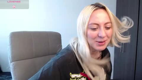 Snapshot of anttoniia chatting on 11, 12, 2024 Antonia online show from 11, 12, 2024