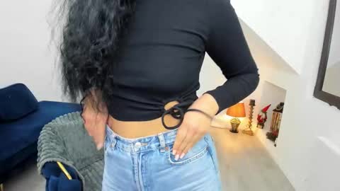 Snapshot of anya_evy chatting on 25, 11, 2025 Anya online show from 25, 11, 2025