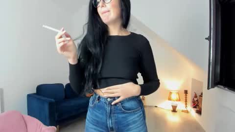 Snapshot of anya_evy chatting on 4, 12, 2025 Anya online show from 4, 12, 2025