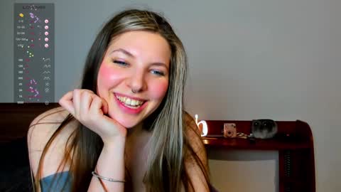 Snapshot of anya_seven chatting on 1, 2, 2025 Anya online show from 1, 2, 2025