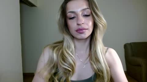 Anya online show from 4, 4, 2026