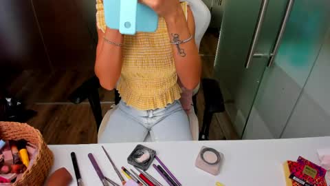 Anya online show from 8, 6, 2026