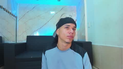 Snapshot of anyelo_sexyhot chatting on 12, 10, 2025 anyelo_sexyhot online show from 12, 10, 2025