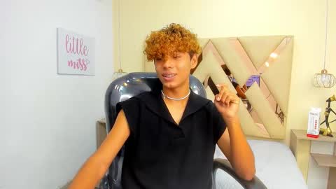 anyelotwink online show from 31, 1, 2026