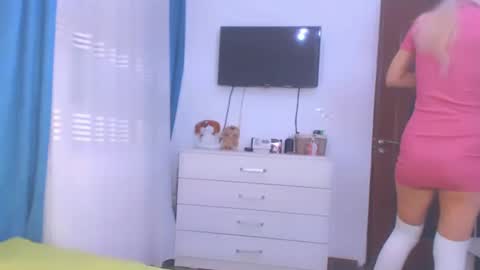 Snapshot of anysadoll chatting on 13, 12, 2024 An online show from 13, 12, 2024