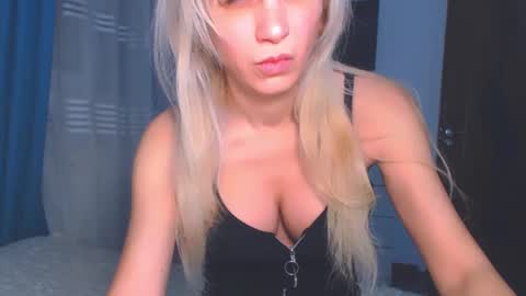 Snapshot of anysadoll chatting on 8, 1, 2025 An online show from 8, 1, 2025