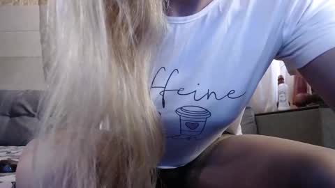 Snapshot of anytka_love chatting on 13, 2, 2025 Anytka love online show from 13, 2, 2025