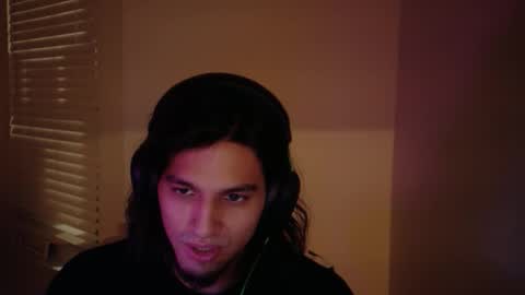 Snapshot of apachewithawebcam chatting on 5, 11, 2025 ApacheWithWebcam online show from 5, 11, 2025