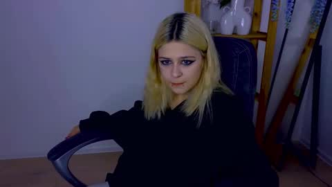 Snapshot of apheliastar chatting on 31, 10, 2025 ApheliaStar online show from 31, 10, 2025