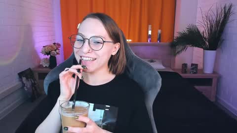 APHEX QUEEN online show from 14, 1, 2025