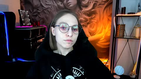 APHEX QUEEN online show from 3, 2, 2025