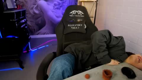 APHEX QUEEN online show from 27, 2, 2025